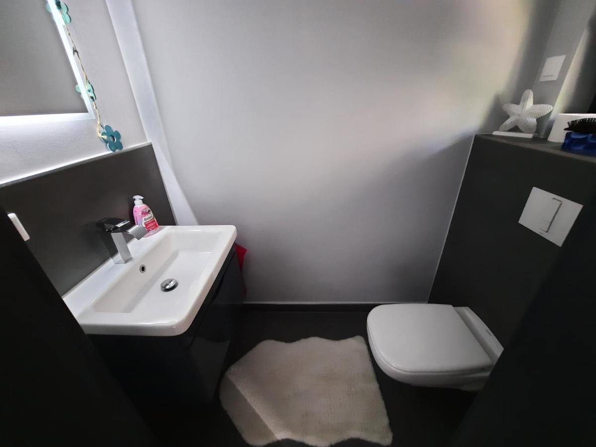 Ferienwohnung Zum Waldblick Fuenfseen Exterior foto