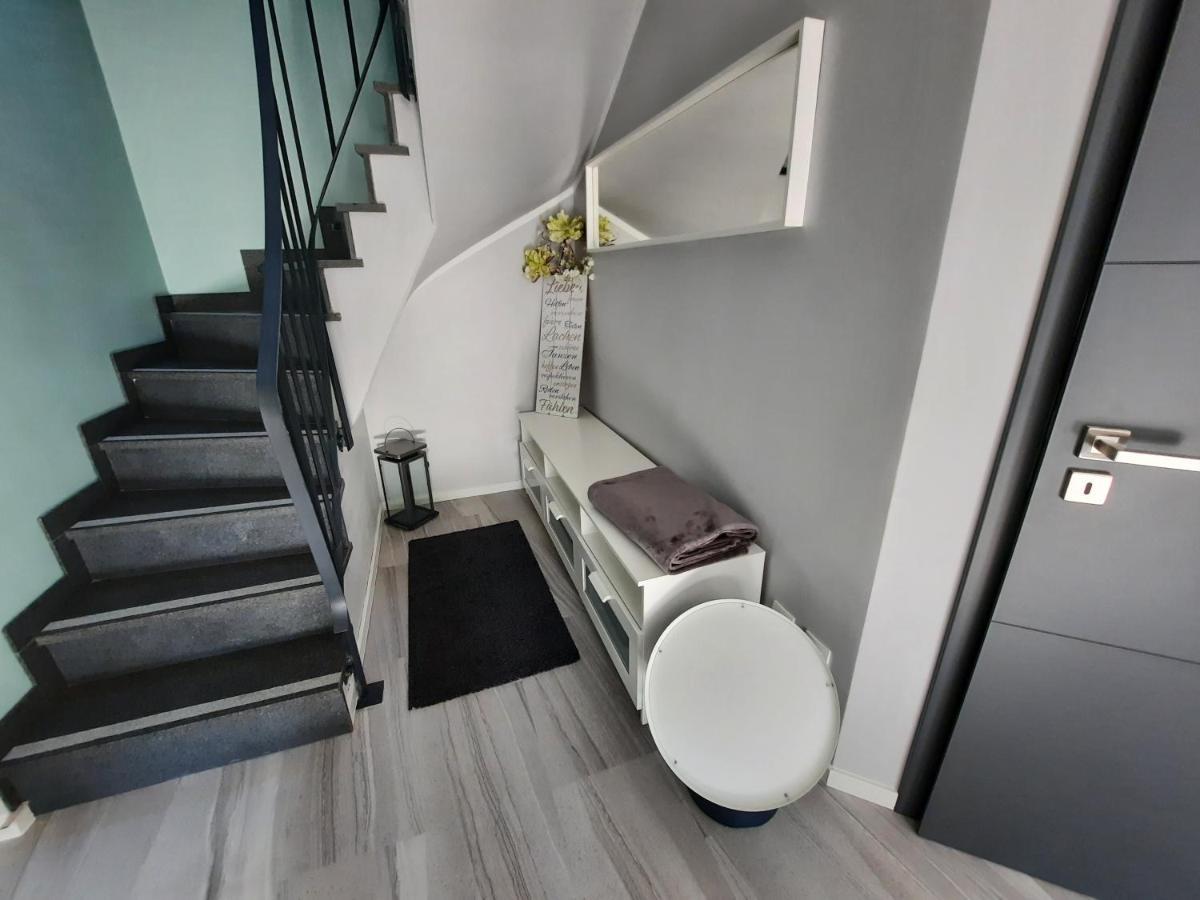 Ferienwohnung Zum Waldblick Fuenfseen Exterior foto