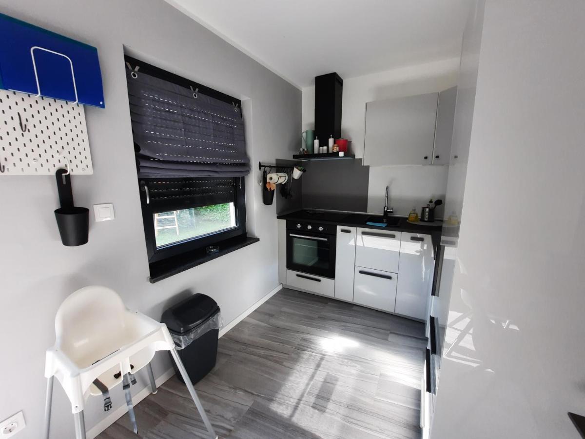 Ferienwohnung Zum Waldblick Fuenfseen Exterior foto