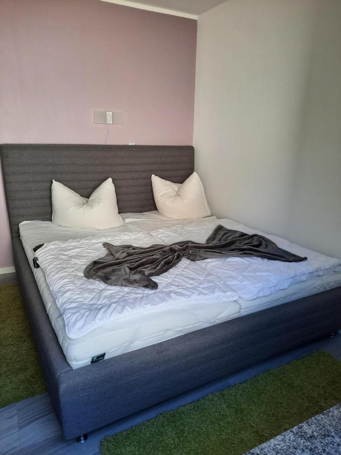 Ferienwohnung Zum Waldblick Fuenfseen Exterior foto